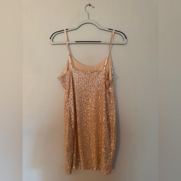 Gold Sequined Shein Dress - Picture 5 of 6